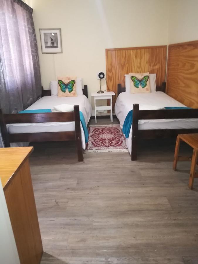 White House Lodge On Main Beaufort West Dış mekan fotoğraf